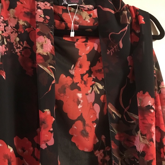 Cherry Blossom chiffon vest O/S - Picture 3 of 5